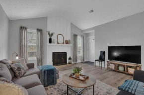 The Smart Stay ! New Remodel! Minutes from Atlanta